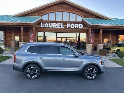 2025 Kia Telluride Laurel MT