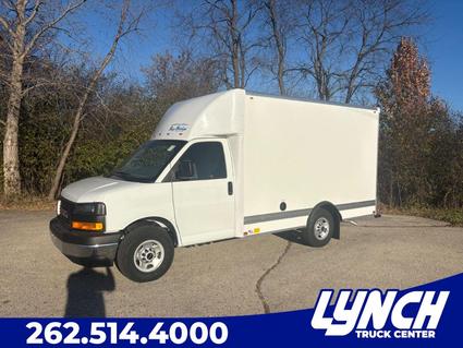 2025 GMC Savana Waterford WI