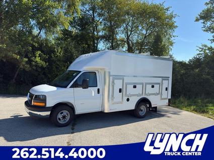 2025 GMC Savana Waterford WI