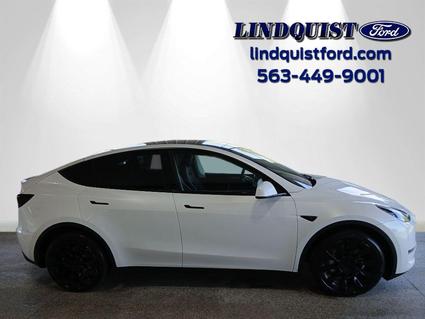 2023 Tesla Model Y Bettendorf IA