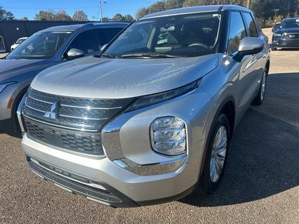 2022 Mitsubishi Outlander Saltillo MS