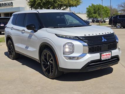 2023 Mitsubishi Outlander Plano TX