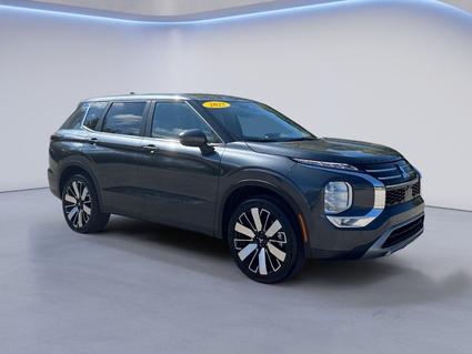 2025 Mitsubishi Outlander Oak Ridge TN