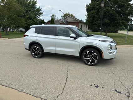 2023 Mitsubishi Outlander Mendota IL