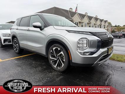2023 Mitsubishi Outlander Milwaukee WI