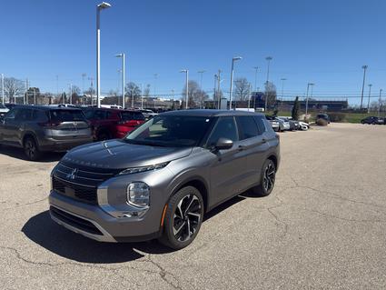 2022 Mitsubishi Outlander Bloomington IN