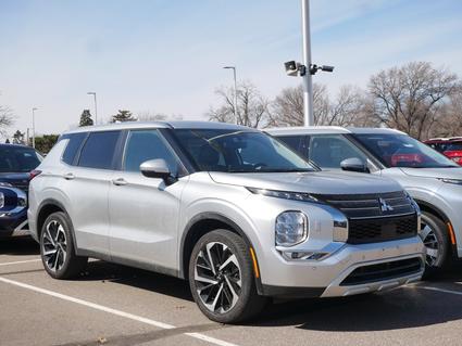 2024 Mitsubishi Outlander Minneapolis MN