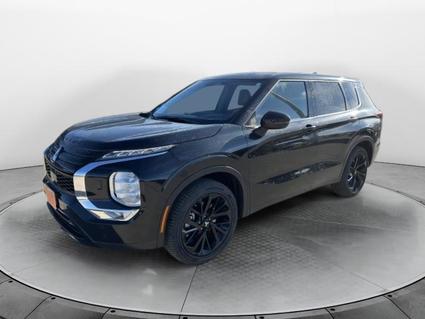 2024 Mitsubishi Outlander Pierre SD