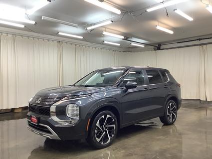2024 Mitsubishi Outlander Warsaw IN