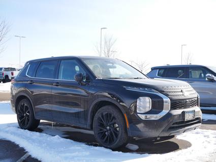 2024 Mitsubishi Outlander Minneapolis MN