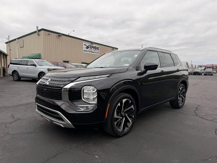 2023 Mitsubishi Outlander Danville WV
