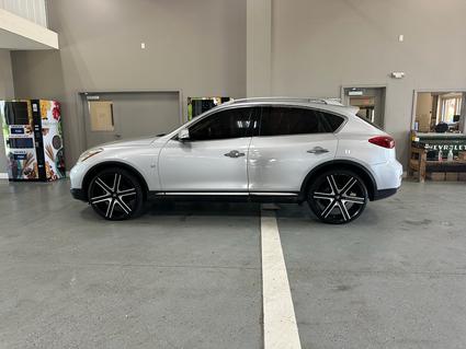 2017 INFINITI QX50 Manchester IA