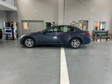2013 INFINITI G37x Manchester IA