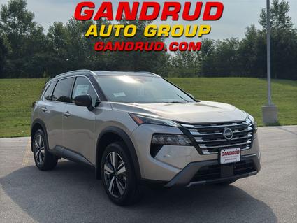 2025 Nissan Rogue Green Bay WI