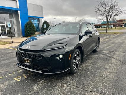 2025 Toyota Crown Signia Slinger WI