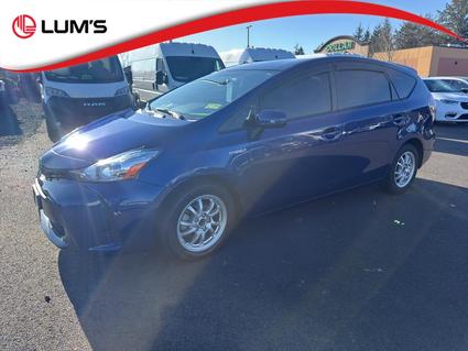 2015 Toyota Prius v Warrenton OR