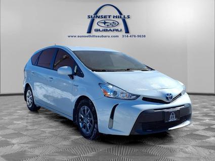 2017 Toyota Prius v Saint Louis MO