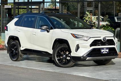 2025 Toyota RAV4 Hybrid Vero Beach FL