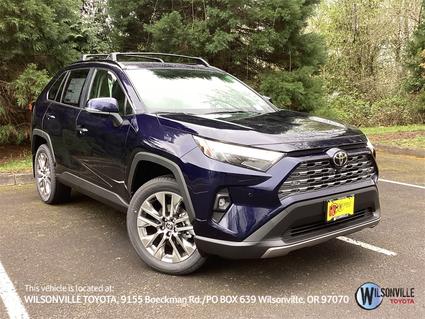 2025 Toyota RAV4 Vero Beach FL