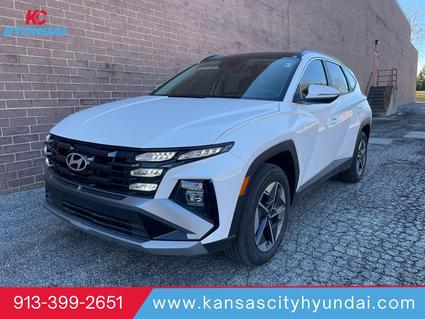 2025 Hyundai Tucson Hybrid Merriam KS