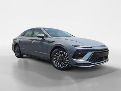 2025 Hyundai Sonata Hybrid Knoxville TN