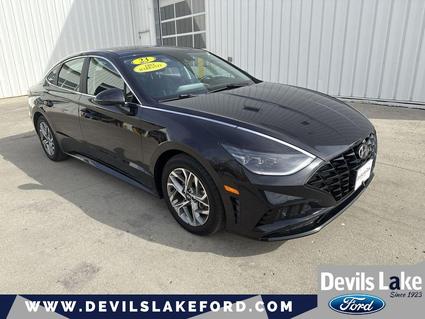 2023 Hyundai Sonata Devils Lake ND