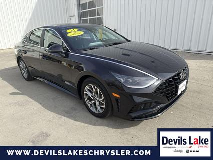 2023 Hyundai Sonata Devils Lake ND