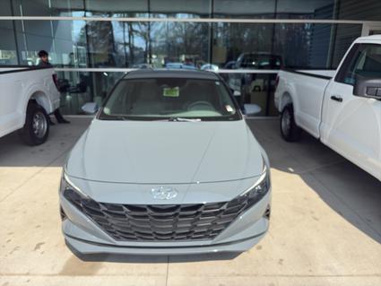 2022 Hyundai Elantra York SC