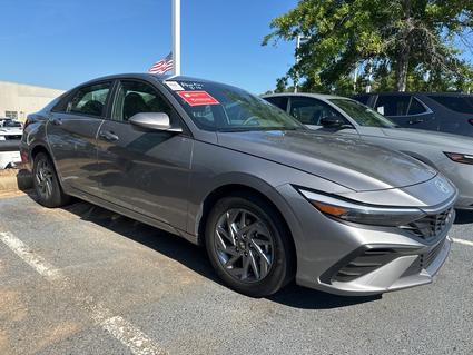 2024 Hyundai Elantra Daphne AL