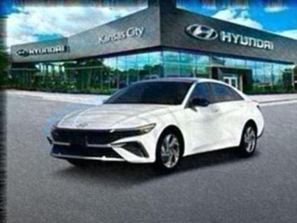 2025 Hyundai Elantra Merriam KS