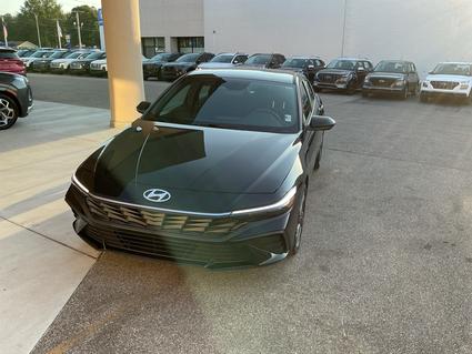 2025 Hyundai Elantra Evansville IN