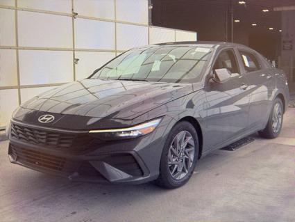 2024 Hyundai Elantra Daphne AL