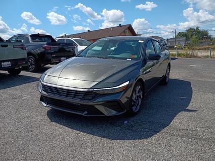 2025 Hyundai Elantra Huntington WV