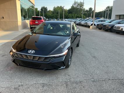 2025 Hyundai Elantra Evansville IN