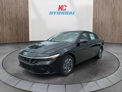 2025 Hyundai Elantra HEV Merriam KS