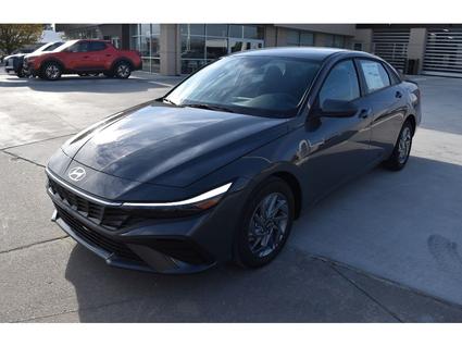 2025 Hyundai Elantra HEV Manhattan KS