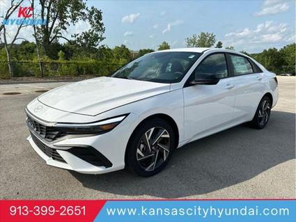 2025 Hyundai Elantra Hybrid Merriam KS