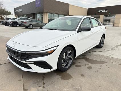 2025 Hyundai Elantra HEV Manhattan KS