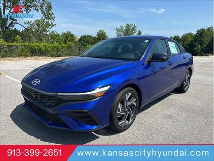 2025 Hyundai Elantra Hybrid Merriam KS