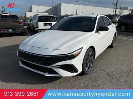 2025 Hyundai Elantra HEV Merriam KS