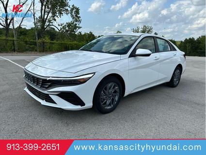 2025 Hyundai Elantra HEV Merriam KS