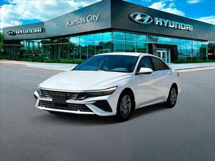 2025 Hyundai Elantra HEV Merriam KS