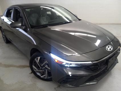 2025 Hyundai Elantra Hybrid Toledo OH