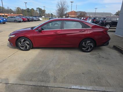 2024 Hyundai Elantra Starkville MS