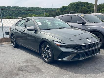 2025 Hyundai Elantra Knoxville TN