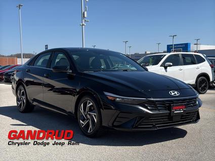 2024 Hyundai Elantra Green Bay WI