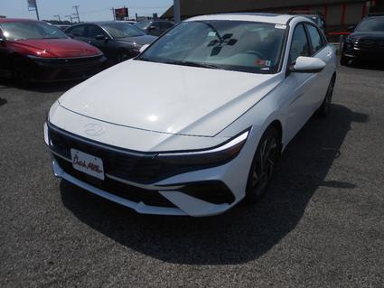 2025 Hyundai Elantra Huntington WV