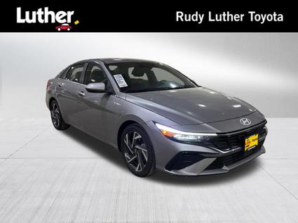 2025 Hyundai Elantra Minneapolis MN