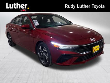 2025 Hyundai Elantra Minneapolis MN