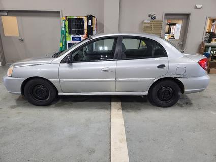 2004 Kia Rio Manchester IA